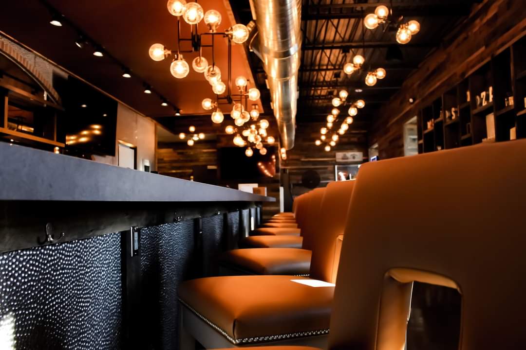 Bob’s On The Avenue
